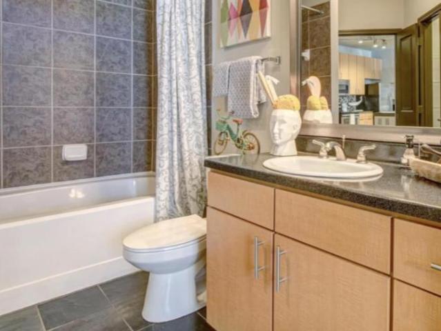 2 bedroom, Charlotte NC 28203 104966368