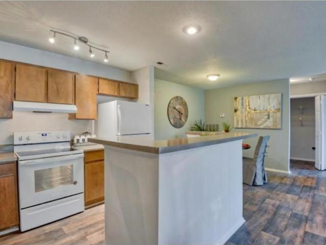 2 bedroom, Charlotte NC 28210 104270443