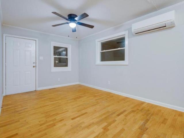 2 bedroom, Charlotte NC 28262 106217602