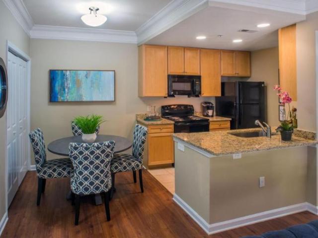 2 bedroom, Charlotte NC 28277 100038108