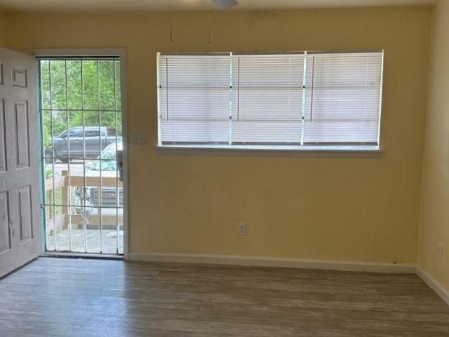 2 bedroom, Chattanooga TN 37406 105294189