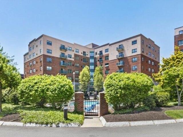 2 bedroom, Chelsea MA 02150 105401622