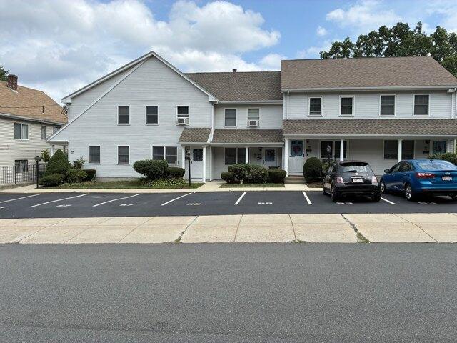 2 bedroom, Chelsea MA 02150 105415495