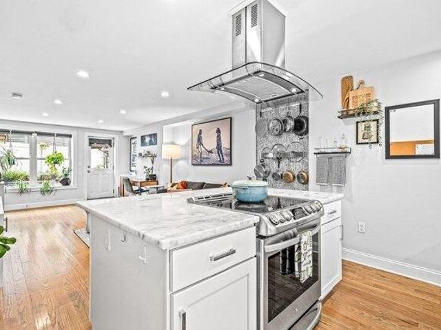 2 bedroom, Chelsea MA 02150 105416600