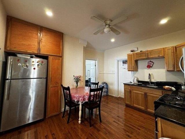 2 bedroom, Chelsea MA 02150 105416065