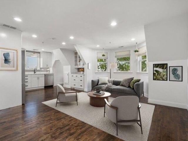 2 bedroom, Chelsea MA 02150 105417639