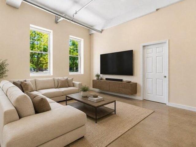 2 bedroom, Chelsea MA 02150 105494955