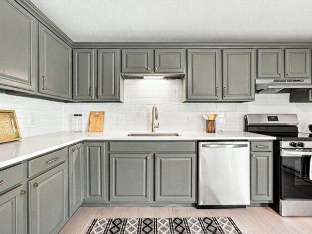 2 bedroom, Chicopee MA 01020 105176225