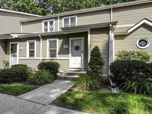 2 bedroom, Chicopee MA 01020 105496303
