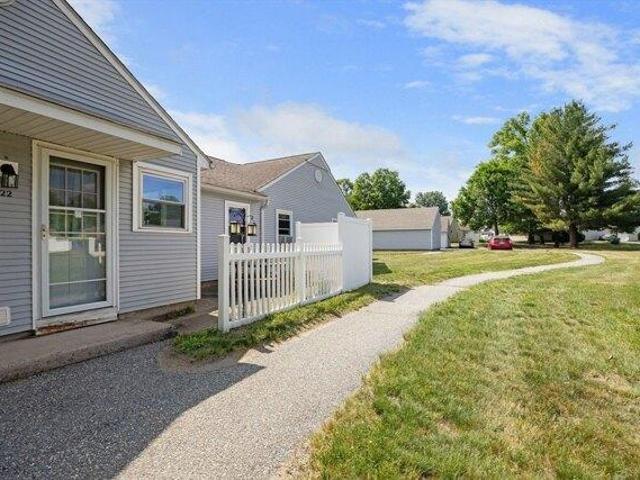 2 bedroom, Chicopee MA 01022 104604324