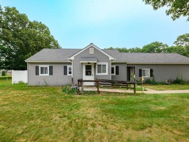 2 bedroom, Chicopee MA 01022 105257804