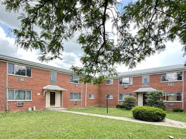 2 bedroom, Chicago IL 60068 104919393