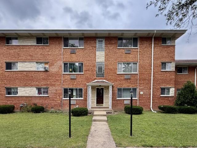 2 bedroom, Chicago IL 60068 105437608