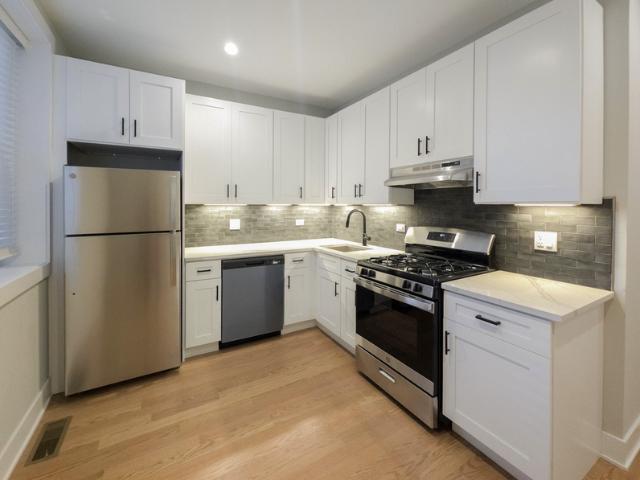 2 bedroom, Chicago IL 60640 105736820
