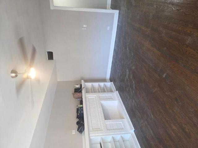 2 bedroom, Chicago IL 60640 105180060