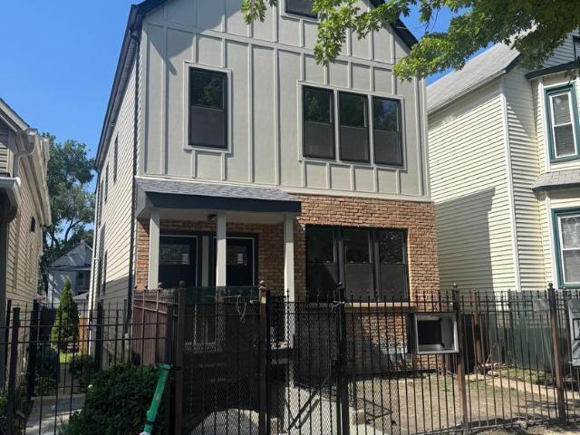 2 bedroom, Chicago IL 60647 104231979