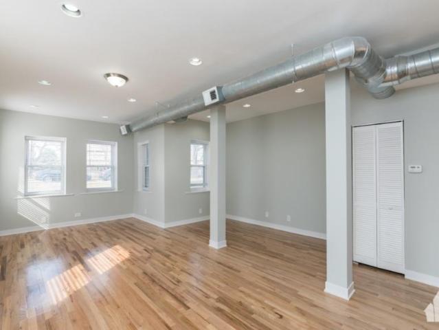 2 bedroom, Chicago IL 60647 105201951