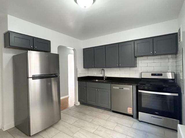 2 bedroom, Chicago IL 60645 101778755