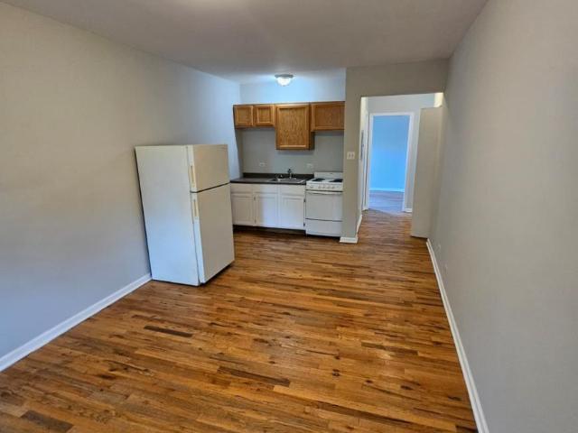2 bedroom, Chicago IL 60649 95881277