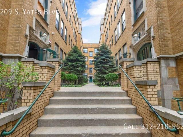 2 bedroom, Chicago IL 60649 105841267