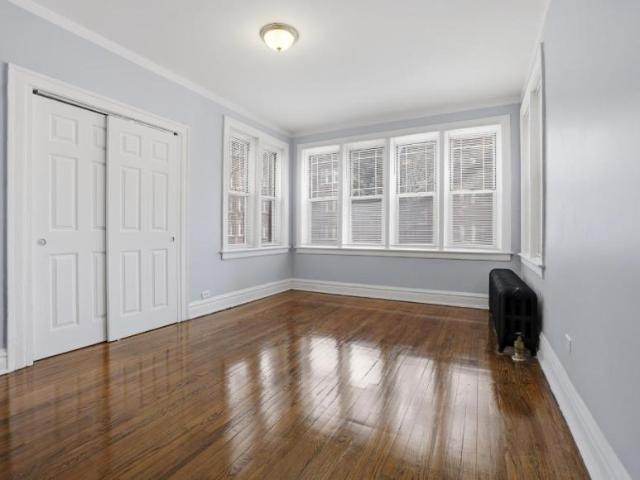 2 bedroom, Chicago IL 60649 LS105733515