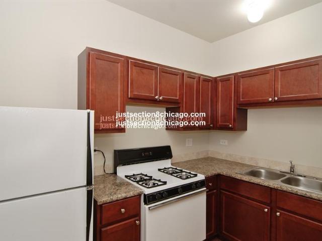 2 bedroom, Chicago IL 60651 105691060