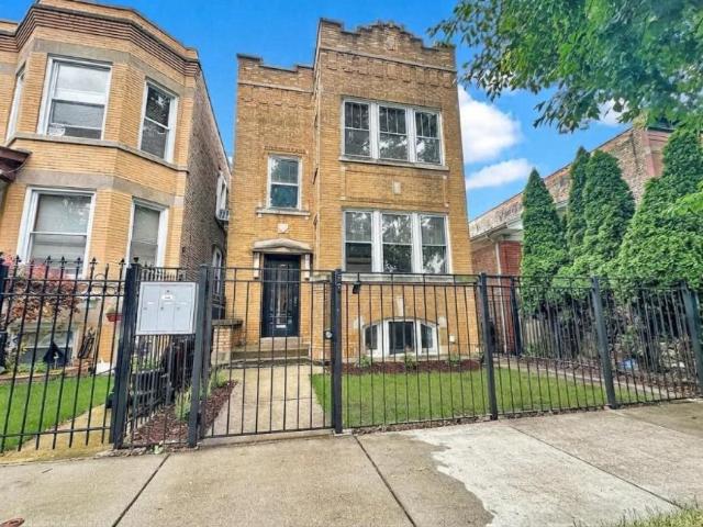 2 bedroom, Chicago IL 60651 LS105542234