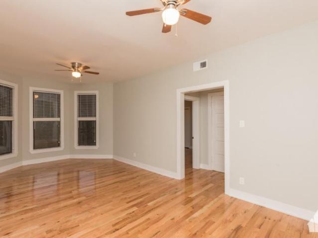 2 bedroom, Chicago IL 60657 97001617