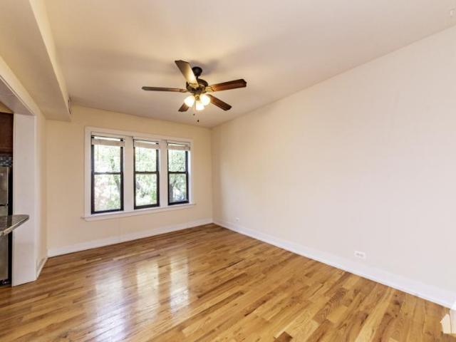 2 bedroom, Chicago IL 60657 99099708