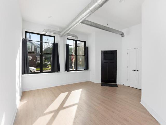 2 bedroom, Chicago IL 60657 105766024