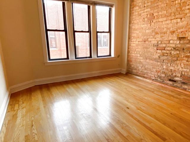 2 bedroom, Chicago IL 60657 105884201