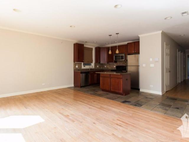 2 bedroom, Chicago IL 60657 LS103206182