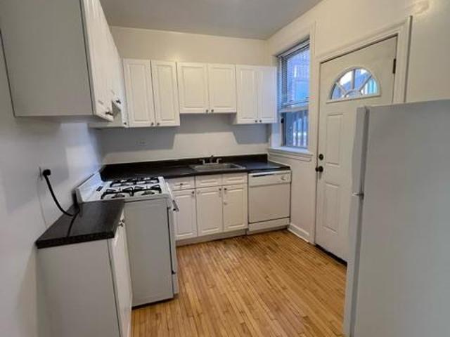 2 bedroom, Chicago IL 60657 LS96279785