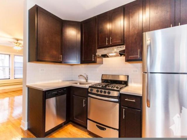 2 bedroom, Chicago IL 60657 LS96279820