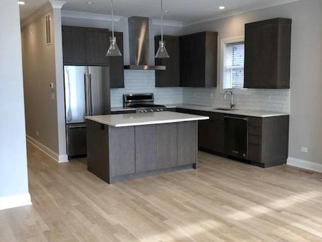 2 bedroom, Chicago IL 60657 LS96279873