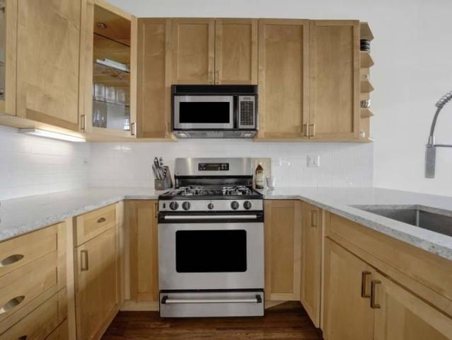 2 bedroom, Chicago IL 60654 95624841