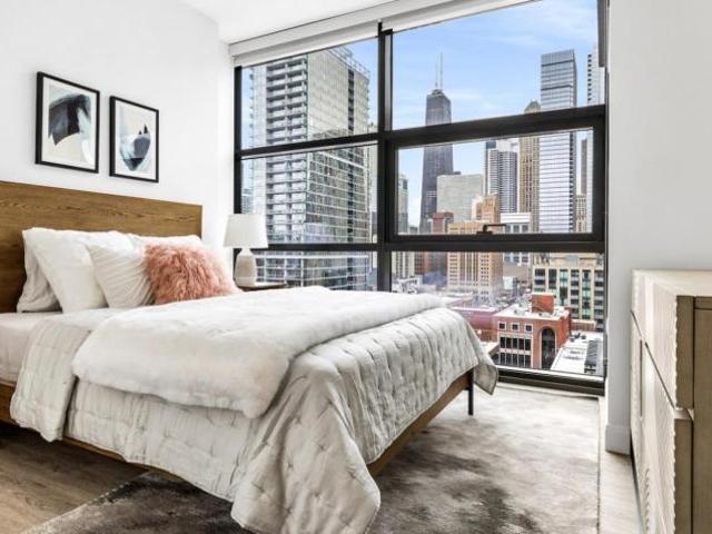 2 bedroom, Chicago IL 60654 105968290