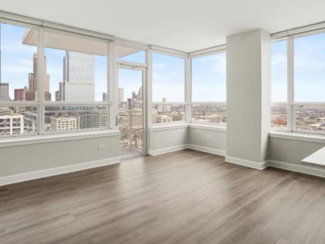 2 bedroom, Chicago IL 60607 105779574