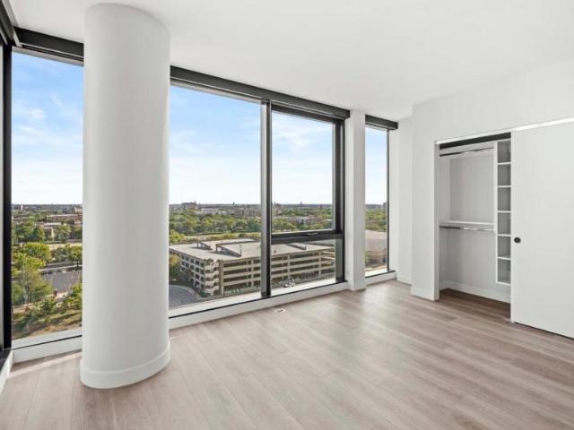 2 bedroom, Chicago IL 60607 105846987