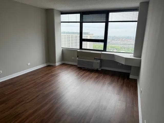 2 bedroom, Chicago IL 60605 105747813