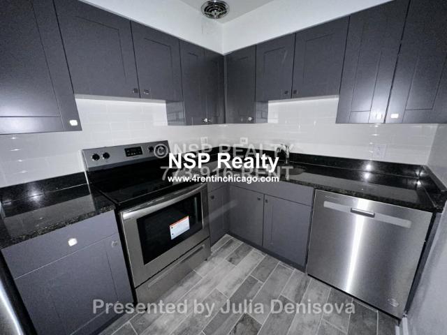 2 bedroom, Chicago IL 60613 98274725