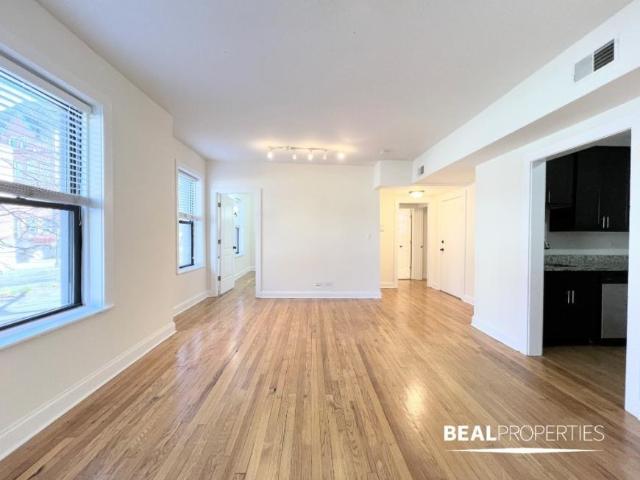 2 bedroom, CHICAGO IL 60613 105722246