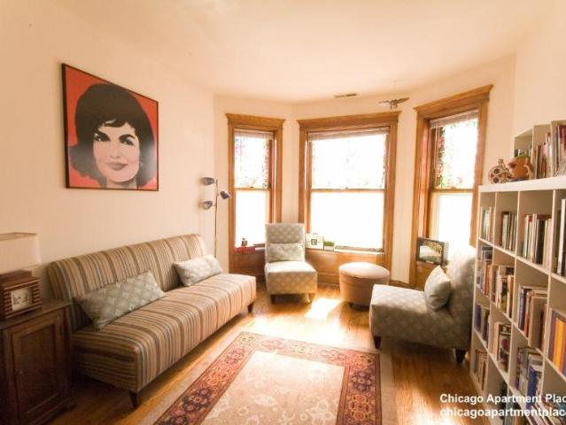 2 bedroom, Chicago IL 60613 105827053