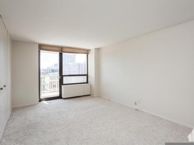 2 bedroom, Chicago IL 60613 LS105155281