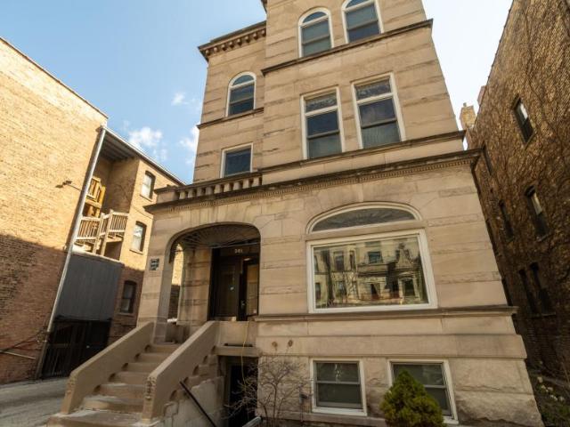 2 bedroom, Chicago IL 60613 LS105413648