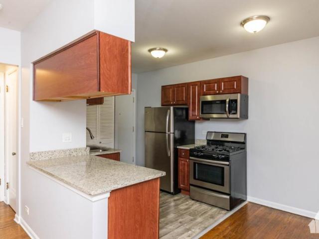 2 bedroom, Chicago IL 60613 LS91453213