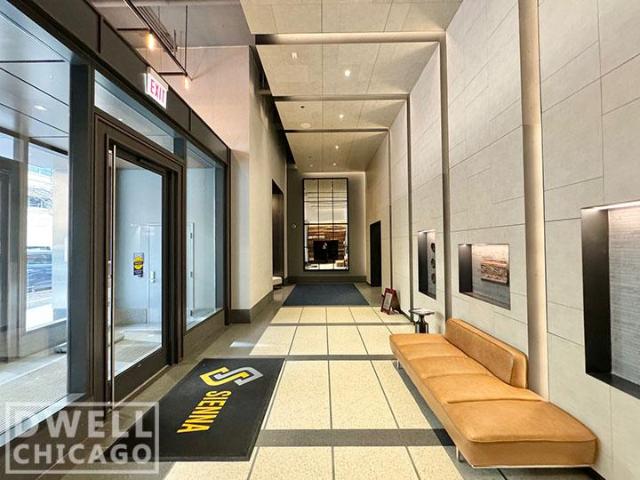 2 bedroom, Chicago IL 60611 104146937