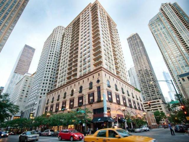 2 bedroom, Chicago IL 60611 105820408