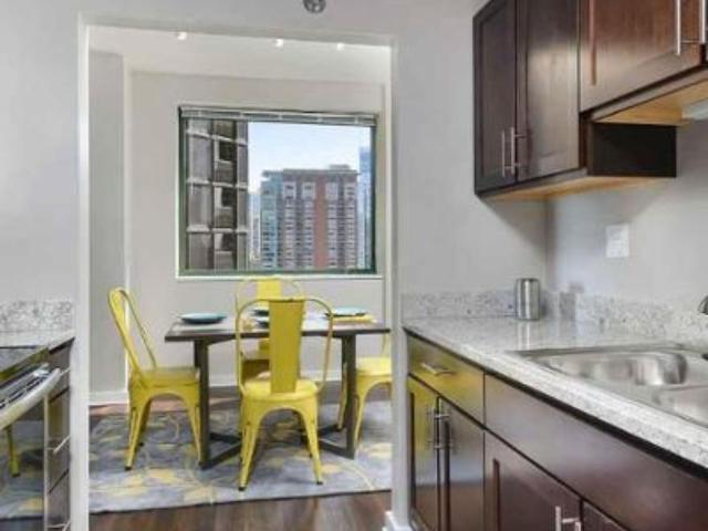 2 bedroom, Chicago IL 60611 105062031
