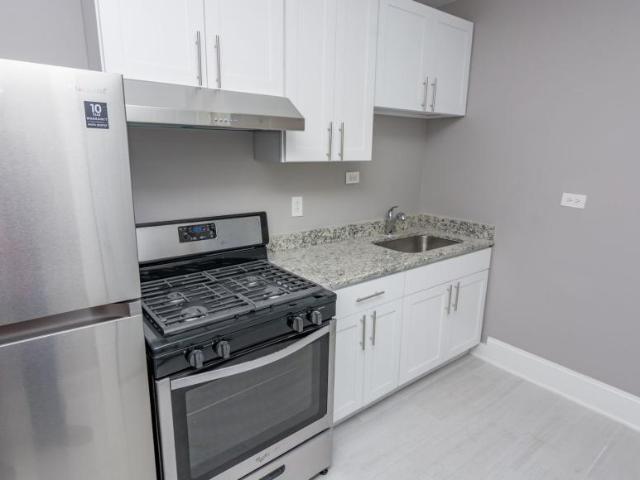 2 bedroom, Chicago IL 60619 95881175